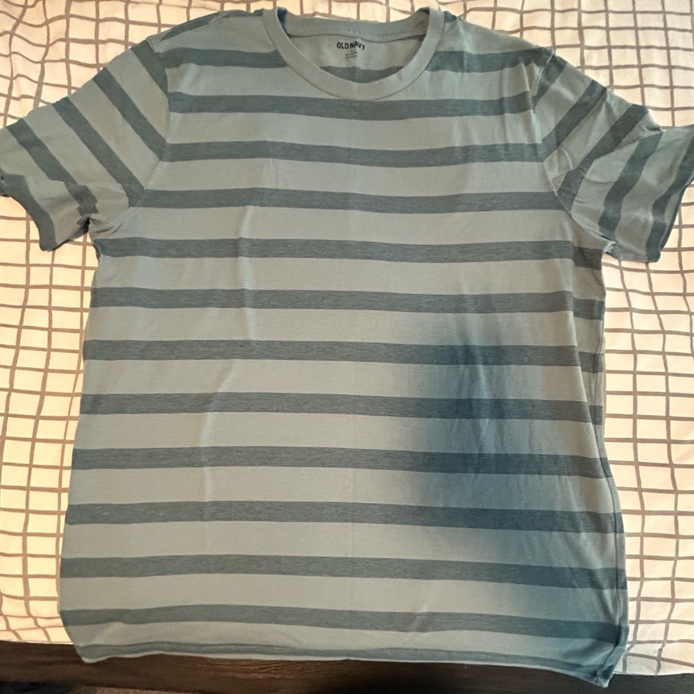Old Navy Men's Blue Striped Shirt